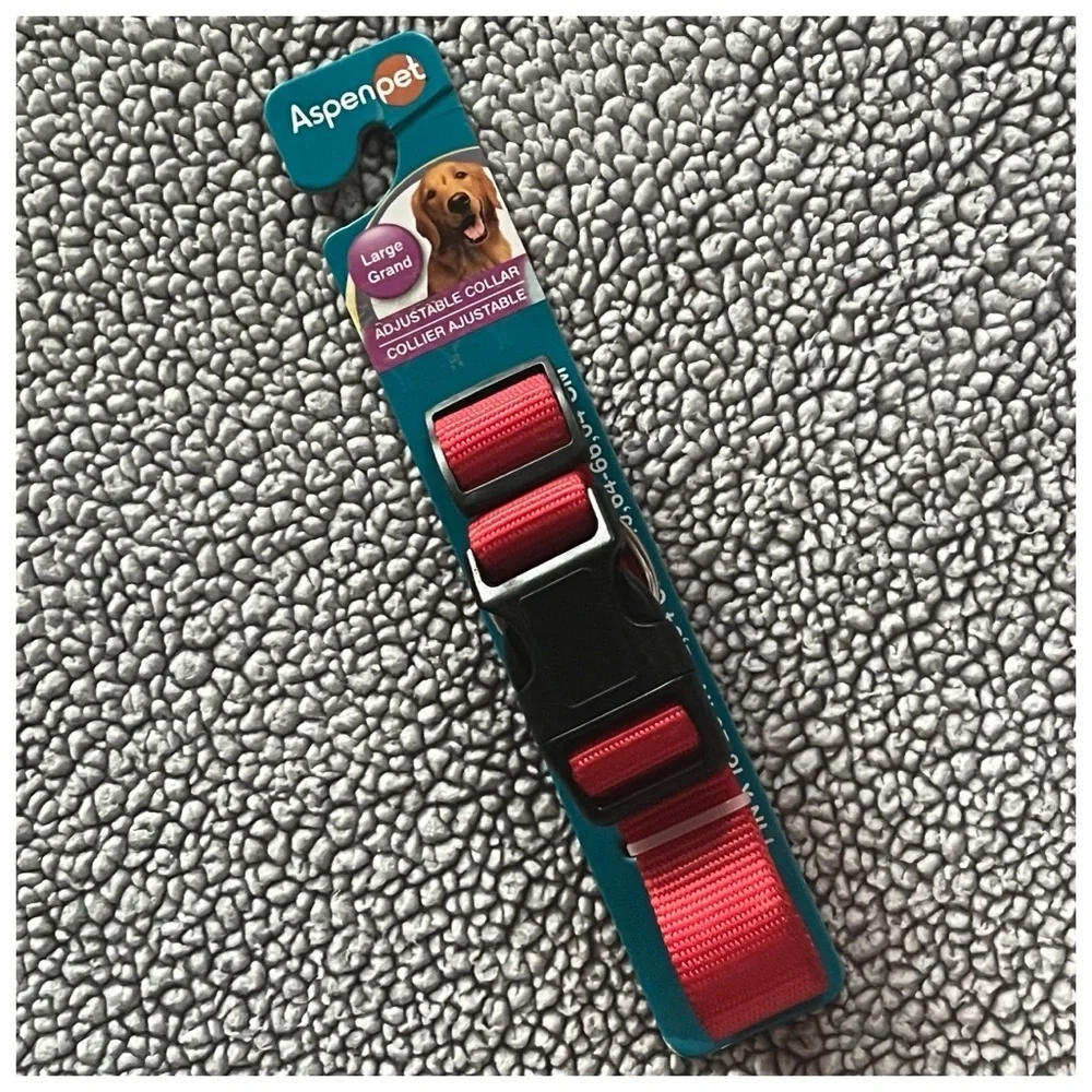 AspenPet Large Red Adjustable Dog Collar